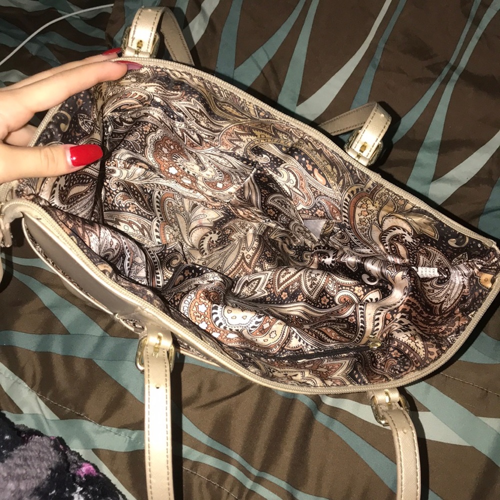 Purse - Picture 3 of 4
